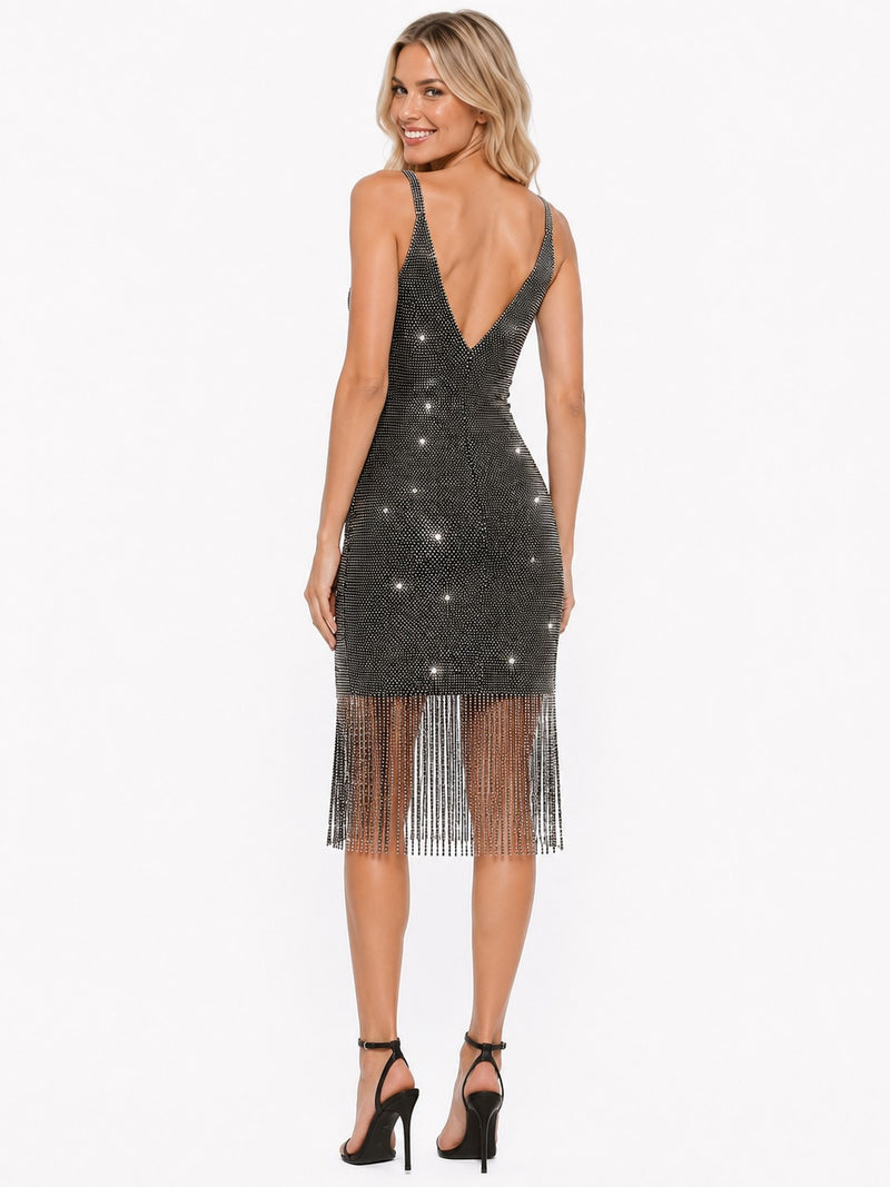 VESTIDO NEGRO DE MALLA CON VOLANTES SÓLIDOS